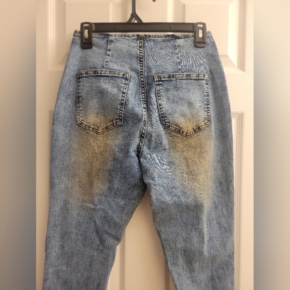 NWT Fashion Nova Biker Moto "Back At It" Skinny Stretch - Size 5 - So Cute! - Picture 6 of 6